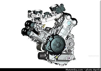 aprilia_2015_1200_dorsoduro_0049.jpg
