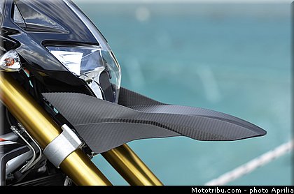aprilia_2015_1200_dorsoduro_0067.jpg