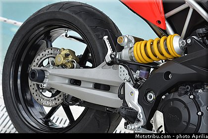 aprilia_2015_1200_dorsoduro_0071.jpg