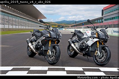 aprilia_2015_tuono_v4_r_abs_026.jpg