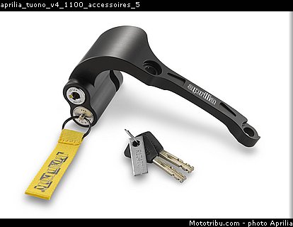 aprilia_tuono_v4_1100_accessoires_5.jpg