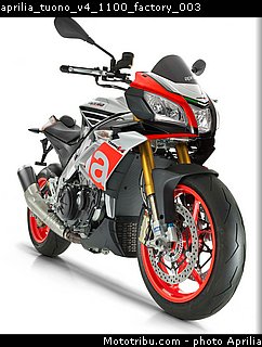 aprilia_tuono_v4_1100_factory_003.jpg