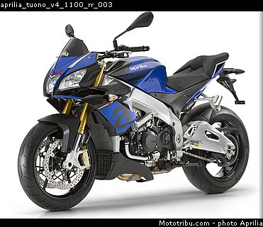 aprilia_tuono_v4_1100_rr_003.jpg