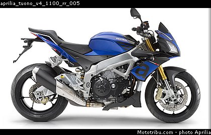 aprilia_tuono_v4_1100_rr_005.jpg