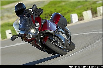 bmw_k1600gt_2011_0001.jpg
