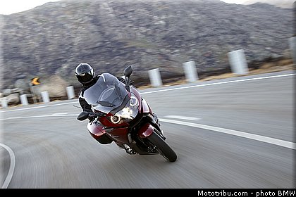 bmw_k1600gt_2011_0025.jpg