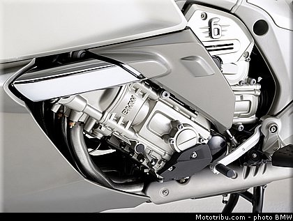 bmw_k1600gt_2011_0219.jpg