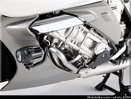 bmw_k1600gt_2011_0220.jpg