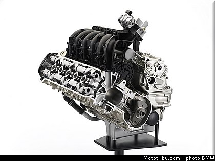 bmw_k1600gt_2011_0263.jpg