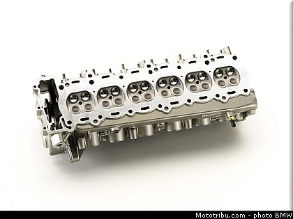 bmw_k1600gt_2011_0278.jpg