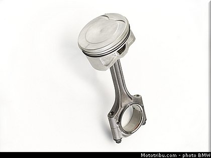 bmw_k1600gt_2011_0279.jpg