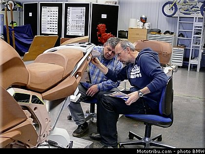 bmw_k1600gt_2011_0318.jpg