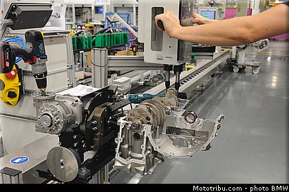 bmw_k1600gt_2011_0337.jpg
