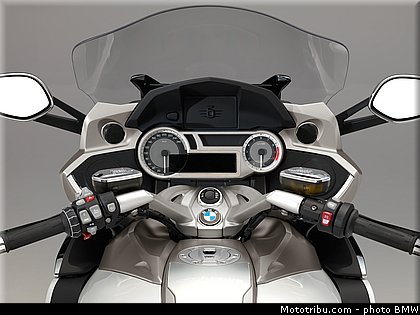 bmw_2014_k_1600_gtl_exclusive_010.jpg