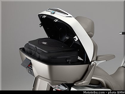 bmw_2014_k_1600_gtl_exclusive_014.jpg