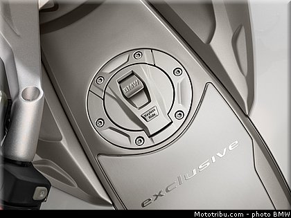 bmw_2014_k_1600_gtl_exclusive_017.jpg