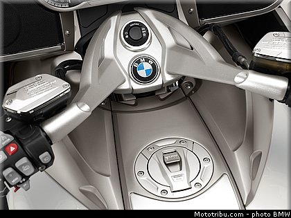 bmw_2014_k_1600_gtl_exclusive_019.jpg