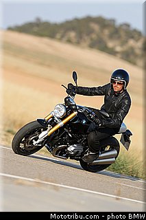 bmw_2014_r_nine_t_0021.jpg