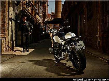 bmw_2014_r_nine_t_0051.jpg