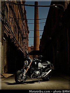 bmw_2014_r_nine_t_0061.jpg