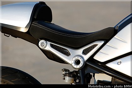bmw_2014_r_nine_t_0076.jpg
