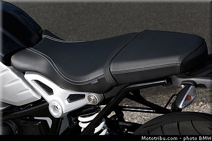bmw_2014_r_nine_t_0077.jpg