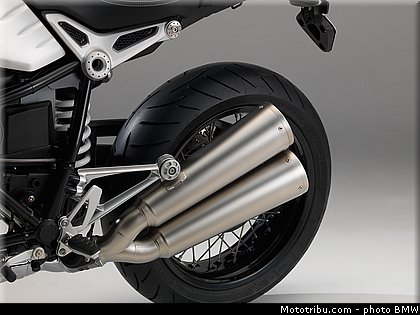bmw_2014_r_nine_t_0107.jpg