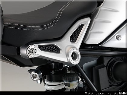 bmw_2014_r_nine_t_0116.jpg