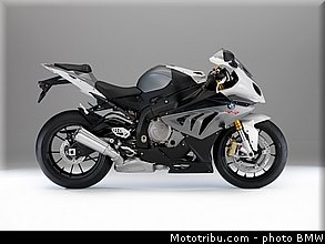bmw_2014_s_1000_rr_02.jpg