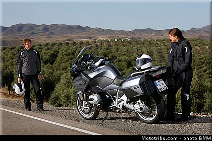 bmw_2014_r_1200_rt_0028.jpg