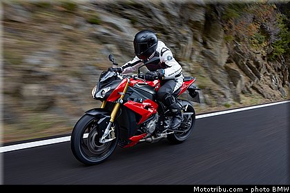 bmw_2014_s_1000_r_0017.jpg