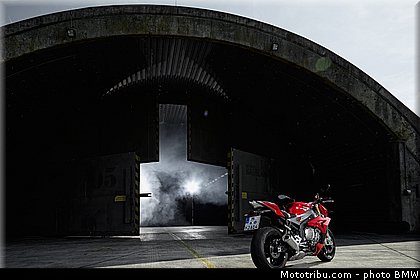 bmw_2014_s_1000_r_0028.jpg