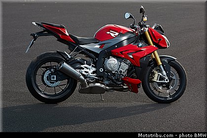bmw_2014_s_1000_r_0031.jpg
