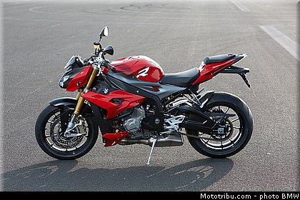 bmw_2014_s_1000_r_0032.jpg