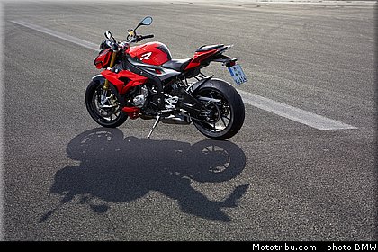 bmw_2014_s_1000_r_0034.jpg