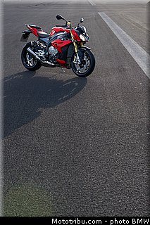 bmw_2014_s_1000_r_0036.jpg