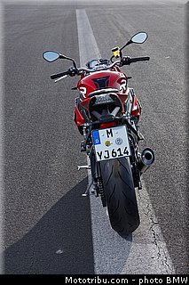 bmw_2014_s_1000_r_0037.jpg