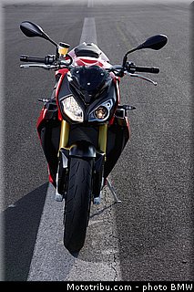 bmw_2014_s_1000_r_0038.jpg