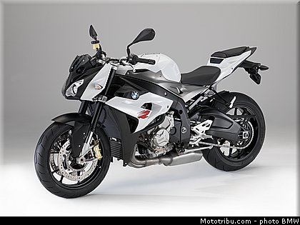 bmw_2014_s_1000_r_0049.jpg