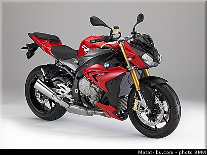 bmw_2014_s_1000_r_0050.jpg