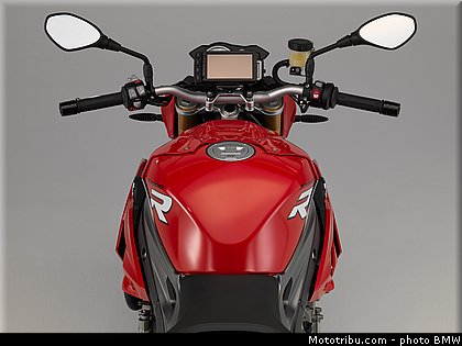 bmw_2014_s_1000_r_0056.jpg