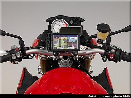 bmw_2014_s_1000_r_0060.jpg