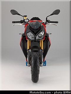 bmw_2014_s_1000_r_0064.jpg