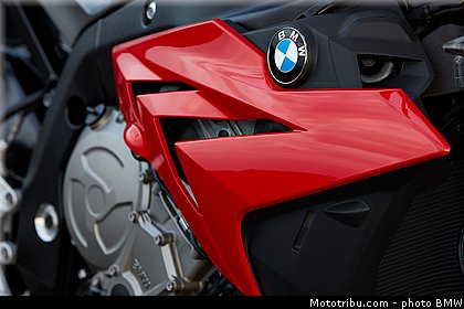 bmw_2014_s_1000_r_0068.jpg