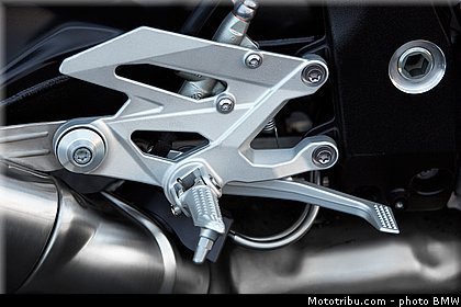 bmw_2014_s_1000_r_0072.jpg
