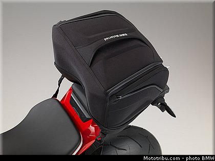 bmw_2014_s_1000_r_0084.jpg