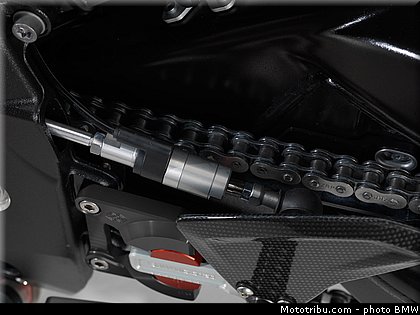 bmw_2014_s_1000_r_0088.jpg