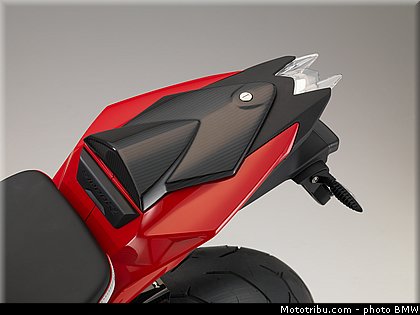 bmw_2014_s_1000_r_0091.jpg