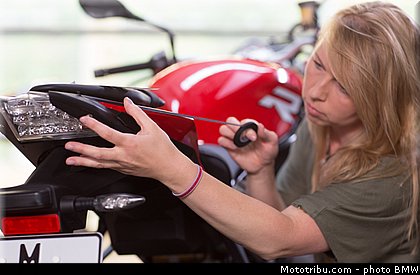 bmw_2014_s_1000_r_0117.jpg
