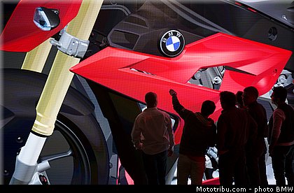 bmw_2014_s_1000_r_0122.jpg